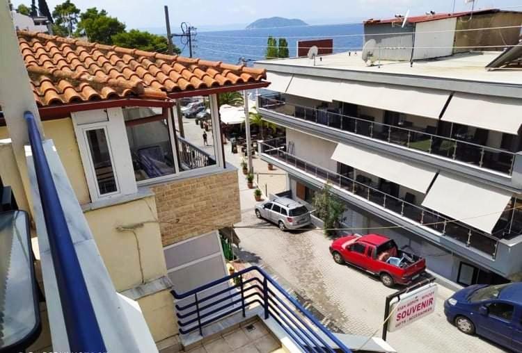 Stratos Family Apartments & Studios Neos Marmaras Quarto foto